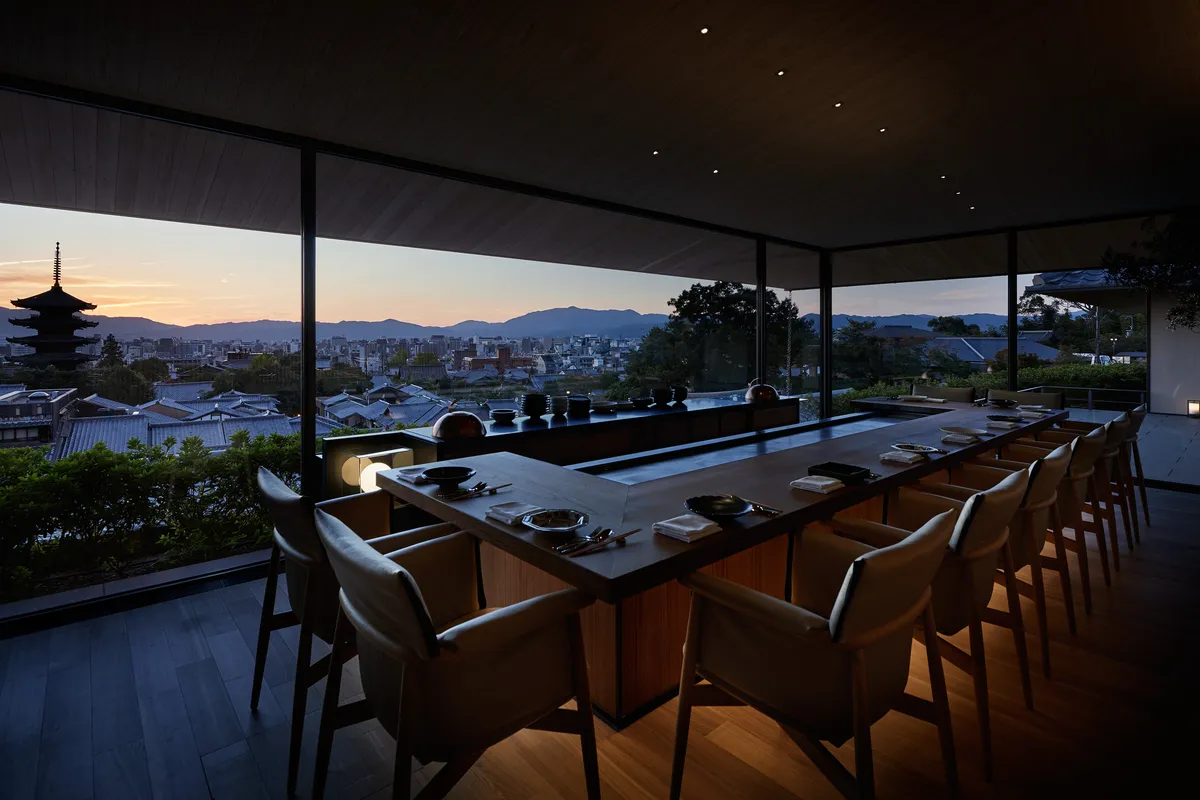 シグネチャーレストラン「八坂」